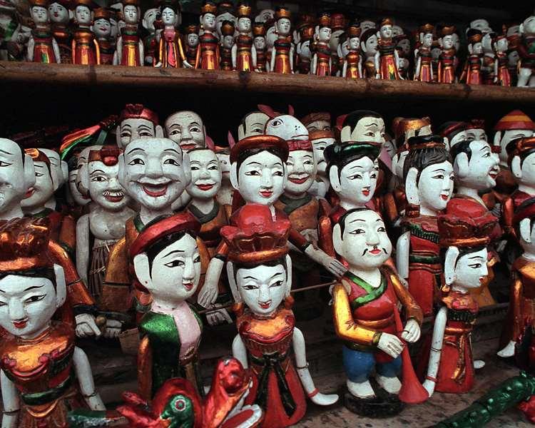 Hanoi Espectáculo de Marionetas de Agua con orquesta de fondo.