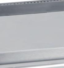 248 Catálogo General 2015 Cocinas cocina modular / Magistra 700 FRY-TOP La gama de Fry-Top MAGISTRA 700 ofrece modelos para cocción a la plancha, con placas de acero liso o liso en Cromo Duro.