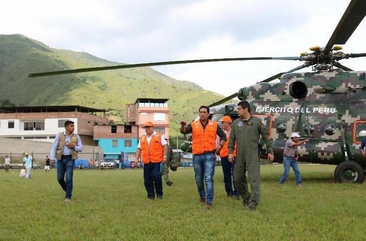 La Libertad: Con helicóptero EP monitorean situaciones de riesgo por anunciadas lluvias Autoridades del Gobierno Regional de La Libertad monitorearon con un helicóptero del Ejército del Perú los