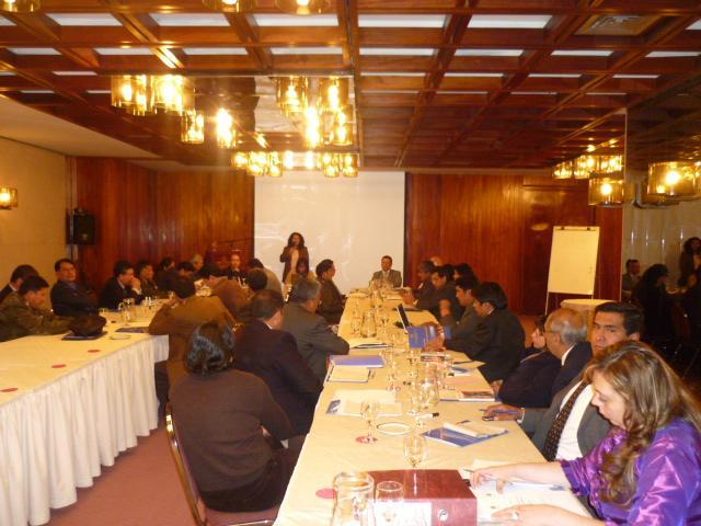 El Instituto de la Judicatura de Bolivia-IJB, institución responsable de capacitar a los jueces, construye participativamente el diagnóstico organizacional que comprende una revisión de su currícula