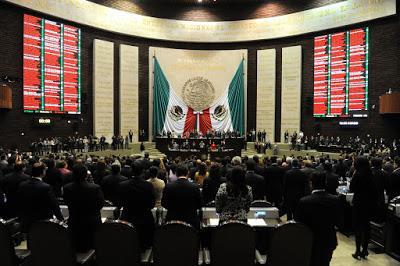 Antecedentes 1. El 5 de diciembre de 2014, el Presidente de los Estados Unidos Mexicanos, Lic.