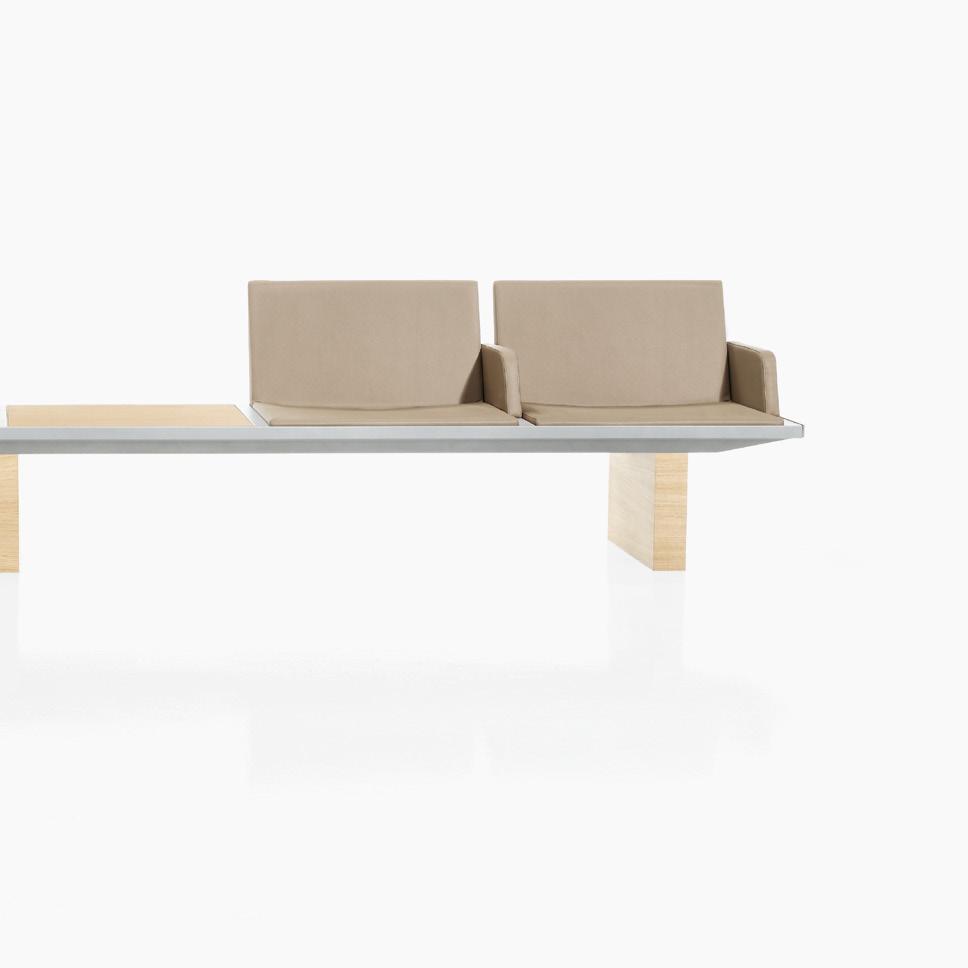 149 en The benches allow compositions from two to six seats. Longer benches can be produced for special projects.