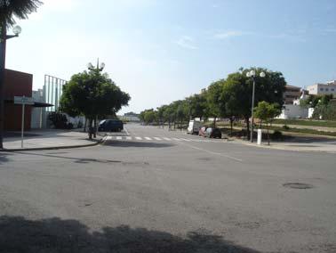 En aquest carrer s hi ubica el Centre de Disseny de Sitges i l IES el Vinyet.