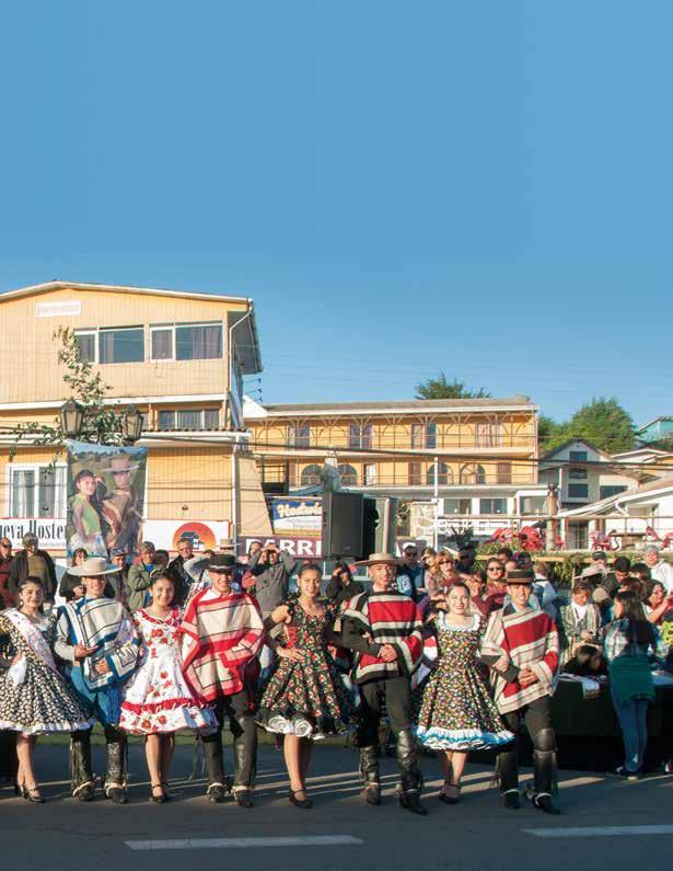 RELACIONES CON LA COMUNIDAD VIVE EL 18 EN FAMILIA Durante dos días se realizó esta tradicional celebración, a la que asistieron más de 2000 personas, organizada por Puerto Abierto, donde se