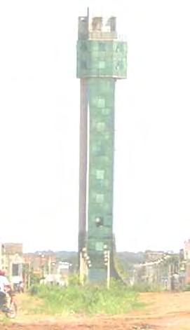 MADRE DE DIOS El Municipio construyó un mirador de más de 40 m. de altura. Pese a que costó 2 millones de soles y el mantenimiento mensual es de S/.
