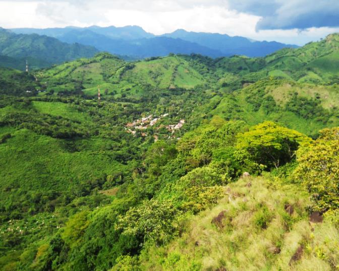 Cerro Morroñoso: se encuentra a 1.10 km del centro urbano es un mirador natural del municipio que se encuentra rodeado de vegetación.