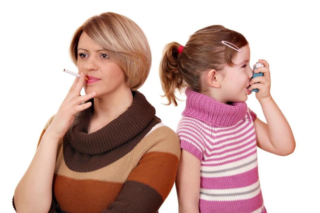 Tabaquismo pasivo y asma Asociado a asma y rinoconjuntivitis (corto y largo plazo) tanto por exposición prenatal como postnatal, incluso en madres no