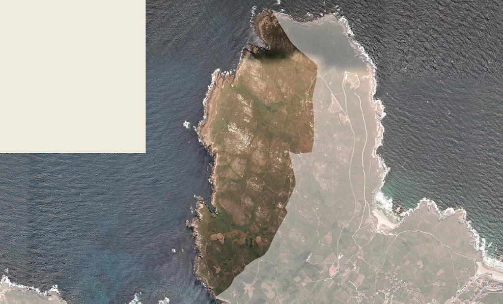 contemplación da paisaxe circundante, como as Illas Sisargas situadas no extremo setentrional do Cabo Santo Adrián.