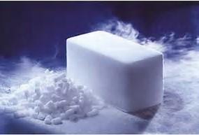 Problema resuelto El hielo seco es dióxido de carbono sólido. Una muestra de 0.050 g de hielo seco se coloca en un recipiente vacío que tiene un volumen de 4.6 litros a 30 C.