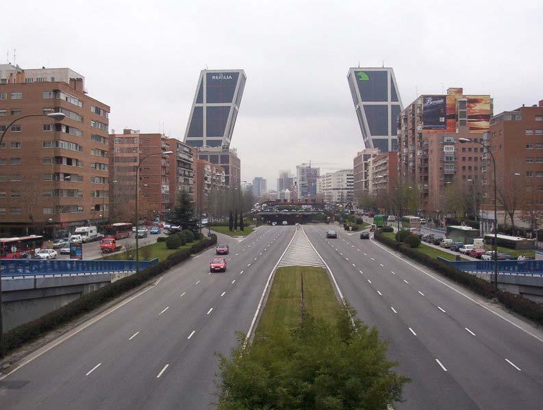 3.- La ciutat actual. 3.1 Morfologia i estructura urbana. (5. Estructura de les ciutats espanyoles) 3.2 Funcions urbanes (7.