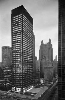 Mies van der Rohe Seagram Building, NY (1958) Mies van der Rohe Seagram Building, NY (1958) Mies van der Rohe Lake Shore Drive, Chicago (1951) Mies van der Rohe Lake Shore Drive, Chicago (1951) El