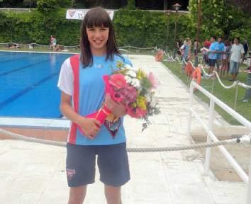 braza donde nuestra nadadora revalidó el título de campeona de Aragón consiguiendo la medalla de oro.