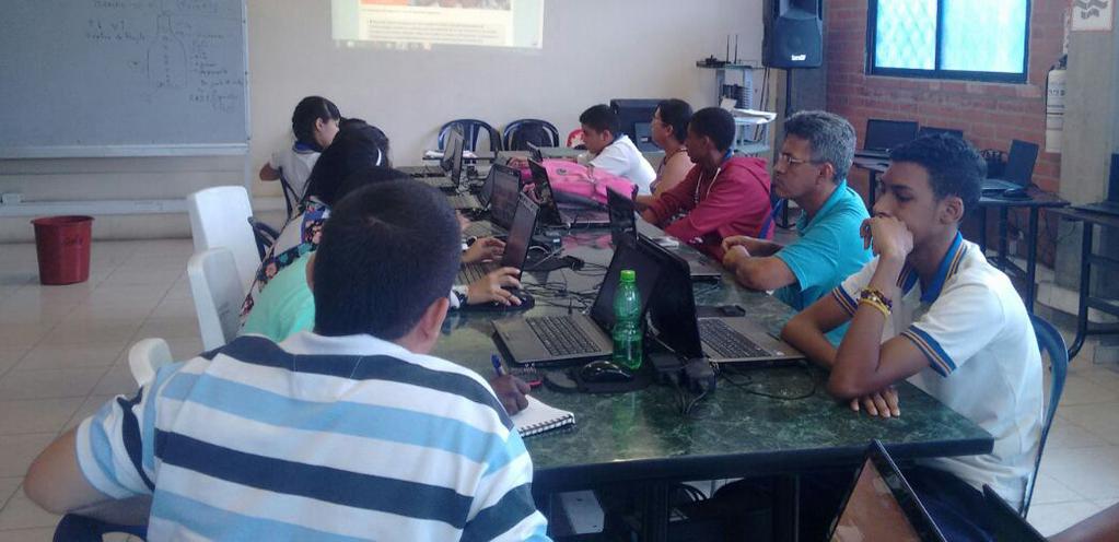 la tecnología está siendo usada en las aulas de clase, en  Antonio Nariño de Cartagena, los estudiantes del grado séptimo reforzaron sus conocimientos en la