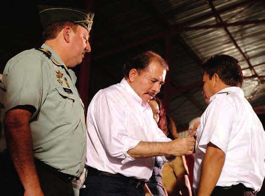 El Presidente de la República y Jefe Supremo del Ejército de Nicaragua, Comandante Daniel