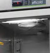 REPARTO DEL FRÍO La posición del evaporador en el interior del armario permite una introducción directa del aire