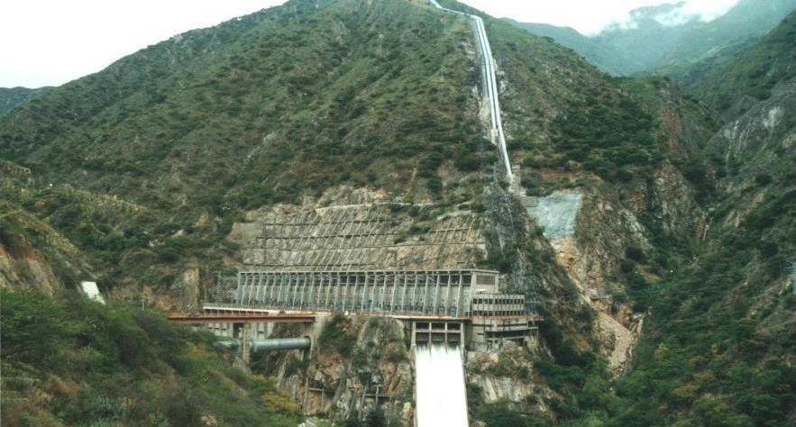 Figura 9: Central Hidroeléctrica del, Santiago Antúnez de Mayolo en Colcabamba Tayacaja. Fuente: (htt) www.google.com.pe/search?q=www.sectorelectricidad.