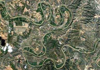 CONTENIDOS A TRABAJAR Dinámica fluvial: El caudal variable del Ebro La