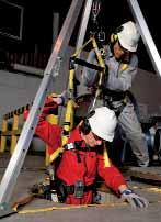 Protección contra caídas Trabajadores de muchos sectores usan equipos de protección individual contra caídas.