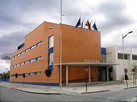 INTRODUCCIÓN La Policía Local de Albacete, presenta en esta Memoria del año 2013, el resultado del trabajo realizado por las 253 personas que forman parte del Servicio de Seguridad del Ayuntamiento