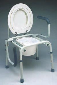 Medidas del asiento: 45 x 45 cm VER TABLA DE MEDIDAS Peso total: 8,3 kg ASEO sillas con inodoro AD901 SILLA DE SERVICIO Una silla de WC con diversas utilidades.
