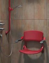 relajada. Asiento de ducha con su respaldo reforzado con acero inoxidable. Como todos los asientos de Linido se trata de un asiento muy duradero y resistente, y totalmente inoxidable.