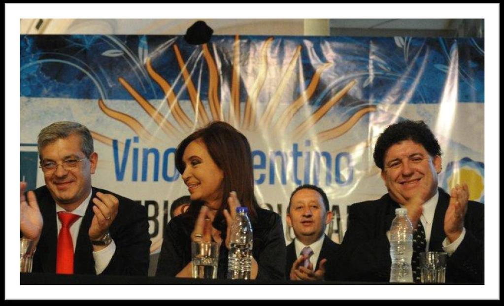 Decreto Presidencial 24 de noviembre de 2010 se realizó el Acto Oficial en el cual la Presidenta de la Nación declaró al Vino Argentino Bebida Nacional Ministro de Agricultura,
