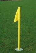 Hay dos tipos de anclaje para postes de bandera fijos: anclaje estándar y
