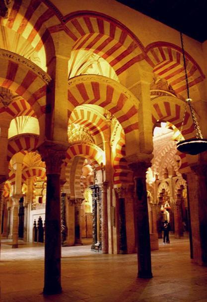 La Mezquita cumplía con los preceptos del Islam: tener un espacio cubierto para rezar, tener una fuente que permita purificarse antes de la