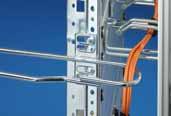 Estribo guía de cables Para una conducción flexible y adecuada al sistema en el marco de montaje de 48,6 (9 ). Chapa, galvanizada, cromatada Incl. accesorios de fijación.