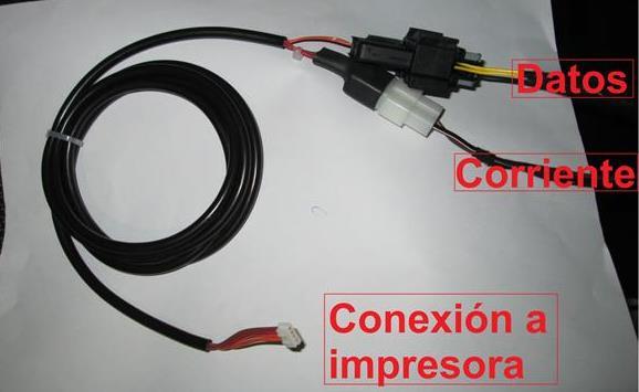 5 Para la conexión de la impresora se utilizarán los siguientes conectores del vehículo ubicados en la zona de la consola central.