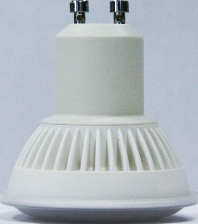 GU10-NP-16 TIPO DE BULBO: MR Uso: Iluminación interior (lámpara direccional) 50mm Base GU10 que sustituye fácilmente lámparas tradicionales No genera rayos