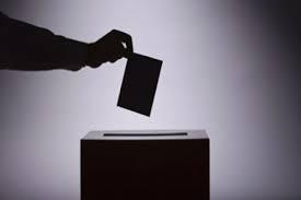 DEFINICIÓN DE REFERENDUM El referéndum o referendo es un procedimiento jurídico por el que se someten al voto popular leyes, o actos administrativos para su ratificación.
