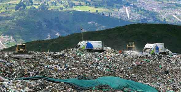 894 ton/día de residuos sólidos El relleno sanitario es un método de disposición que confina los residuos