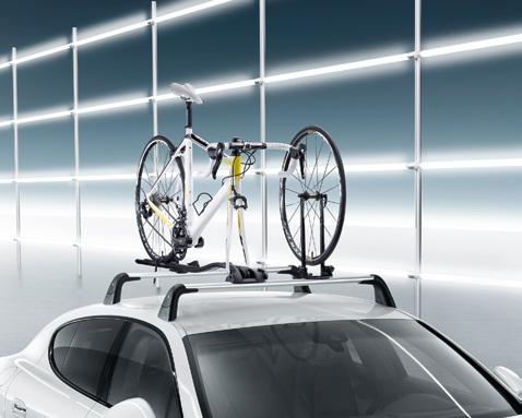 [2] Soporte para bicicleta Con cerradura, para transportar todo tipo de bicicletas convencionales con diámetros de cuadro de hasta 100 mm.