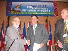 Específicamente, las colaboraciones entre CRE y la ACI-América se fundamentarán en el desarrollo y la innovación del movimiento cooperativo de Bolivia; en la investigación y el desarrollo de