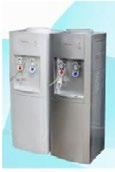 fria y caliente 560w Refrigerante R134A 110v/60hz Plateado $126