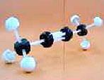 Saturados: forman solamente enlaces simples Insaturados: forman en enlaces dobles o