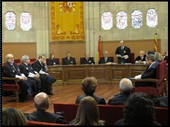 3.2 JUECES Y MAGISTRADOS DE CATALUÑA A 31/12/2014 3.2.1 PLANTILLA ORGANICA Y MOVILIDAD La plantilla orgánica de Jueces y Magistrados para el año 2014 en Catalunya fue de 765 plazas.