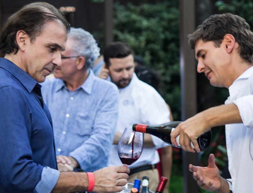 En un evento que convocó a cientos de asistentes, Marcelo Papa presentó numerosos vinos de la línea Marques de Casa Concha, premiados en la edición 2017 de la guía Descorchados, la más