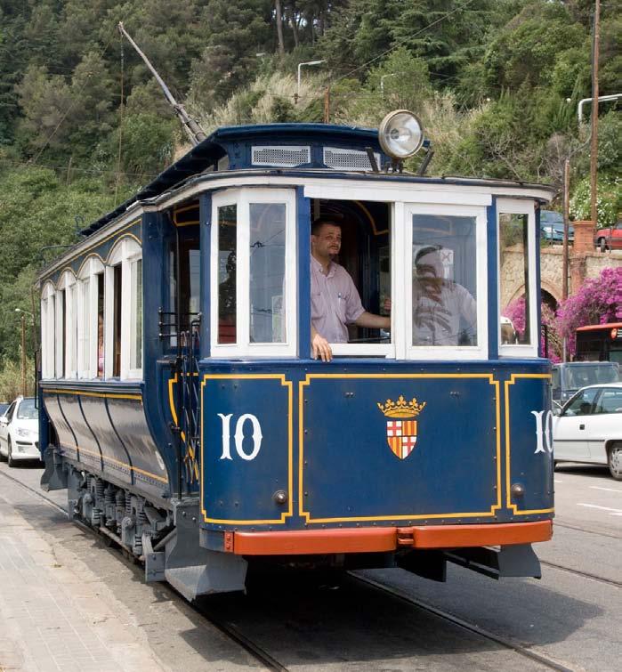 Transports d oci 31 Tramvia Blau Amb aquest mitjà de transport de principis del segle xx (1901) es poden recórrer els 1,3 km que hi ha entre l avinguda del Tibidabo i el peu del funicular del