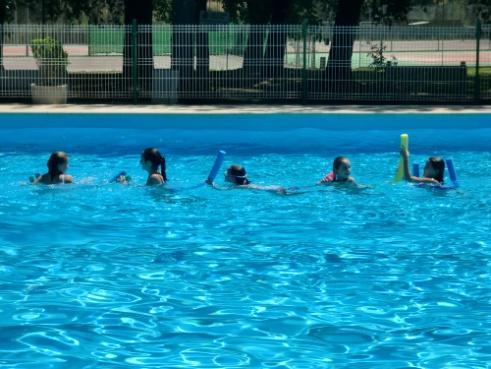 o Actividades acuáticas El Club de Campo de Ciudad Real dispone de una