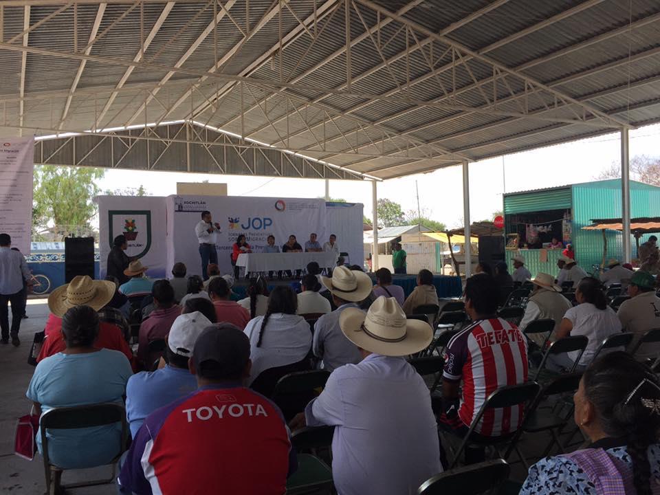 20.- En el municipio de Xochitlán Todos Santos, participé en mi calidad de presidenta de la Comisión de Migración y Asuntos Internacionales de la LIX Legislatura local, en la Jornada Preventiva sobre