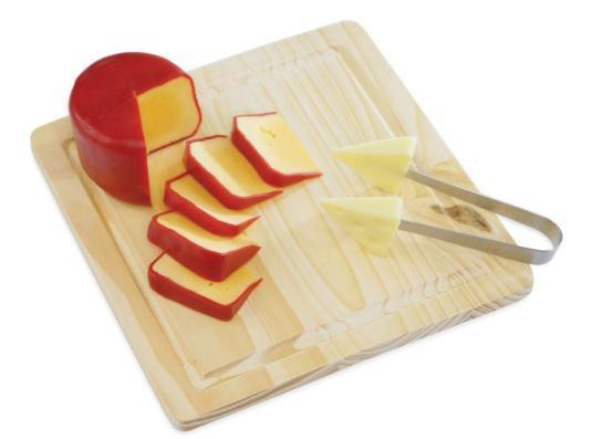 Forma de trocitos de queso. 14 x 6,7 cm.