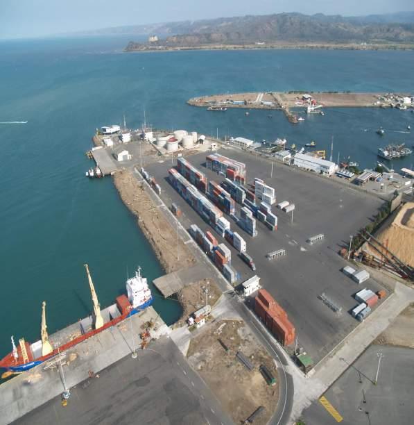 GENERALIDADES Autoridad Portuaria de Esmeraldas se destaca por contar con un puerto multipropósito, con acceso