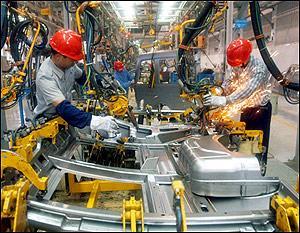 26 Industria mecánica Extendida en Madrid, Cataluña, País Vasco, Galicia y Valencia Se dedica a la fabricación de máquinas, medios de transporte, herramientas, etc.
