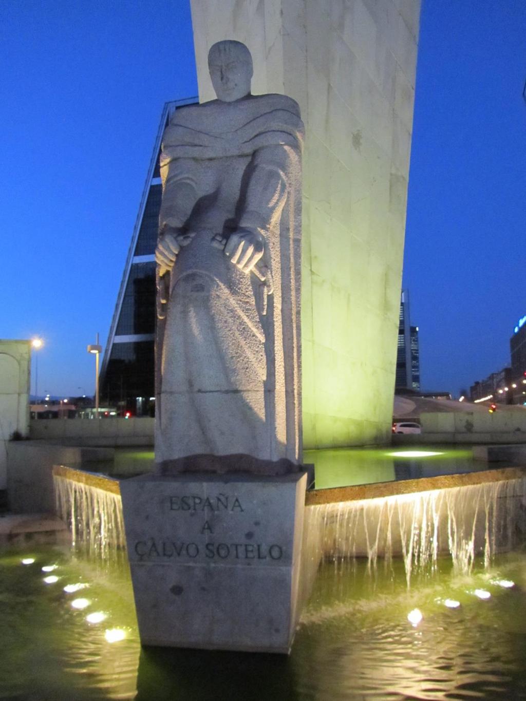 A pesar de que en julio de 1959 el monumento estaba prácticamente concluido, no se inauguró hasta el 13 de julio de 1960, coincidiendo con el XXIV aniversario de la muerte de Calvo Sotelo.