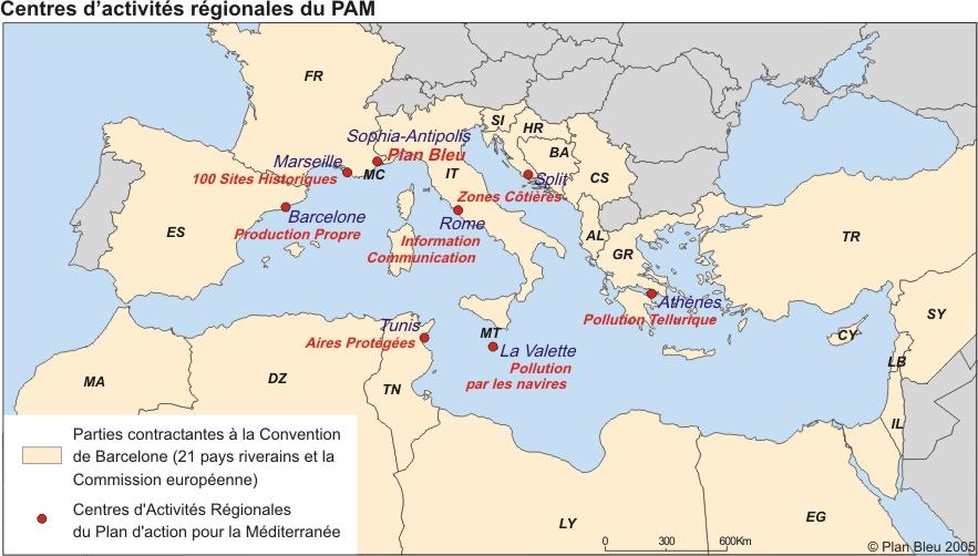 Plan Bleu : el centro del Plan de Acción para el Mediterráneo Centros de Actividad Regional del PAM Creado hace 30 años como centro de reflexión y de observación de la cuenca Mediterránea: Vinculado