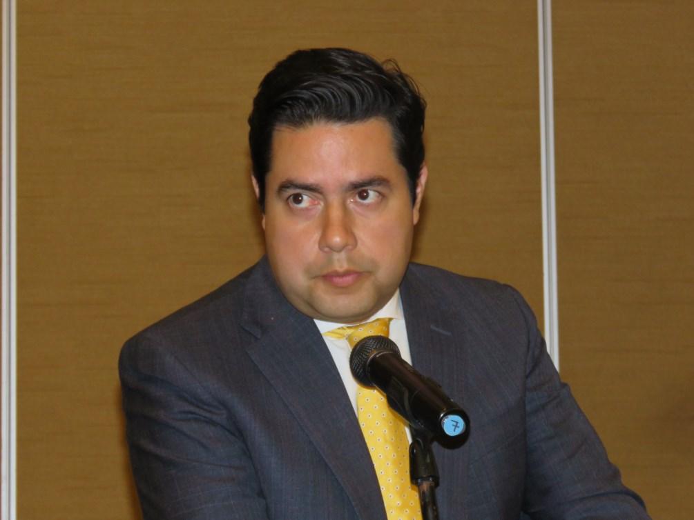 Manuel Pérez Paz y Puente, Titular de la Oficina de Control Interno del Instituto Nacional de Transparencia, Acceso a la Información y Protección de Datos Personales (INAI), con la