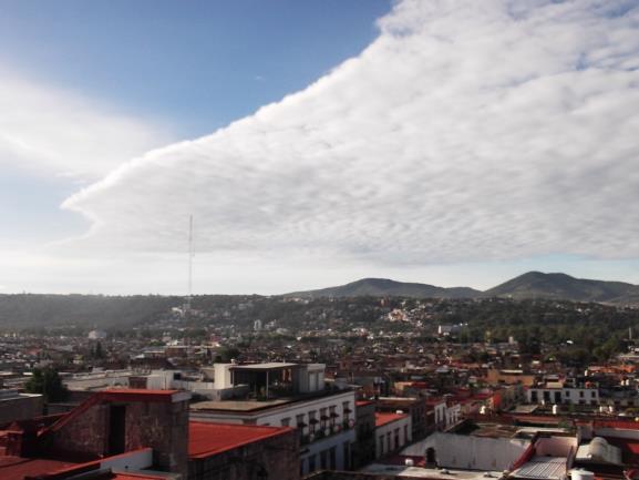 Originado por: INFORME MENSUAL ELABORADO POR: Dirección de Medio Ambiente y Sustentabilidad FECHA: 04 de Octubre 2016 ASUNTO: Programa Monitoreo del Aire Morelia Michoacán a 04 de