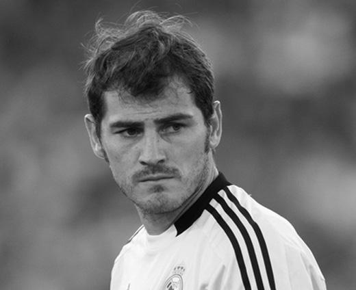 3. You go on to read an article about Iker Casillas, a Spanish goalkeeper who is also a United Nations Goodwill Ambassador.